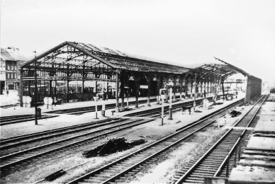 FBC  - démolition marquise.jpg